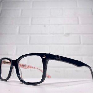 Ray-Ban RB5228 5014
Eyeglasses Frames Womens Black Black Flex 50-17-140
578